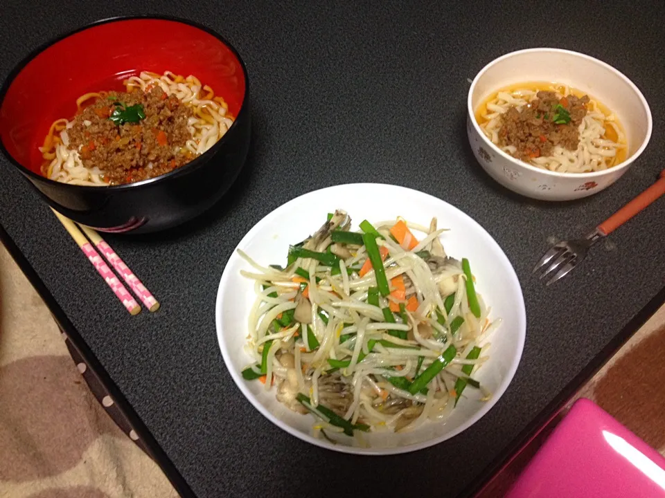 肉味噌風うどん•もやし炒め|うるしちかさん