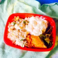 Snapdishの料理写真:チャーハン弁当|やくるとさん