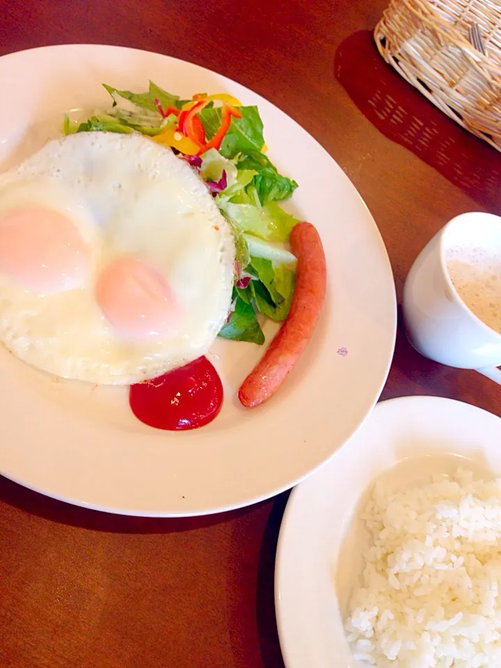 ファミレスのモーニング♡|Chiemi Ichikawaさん