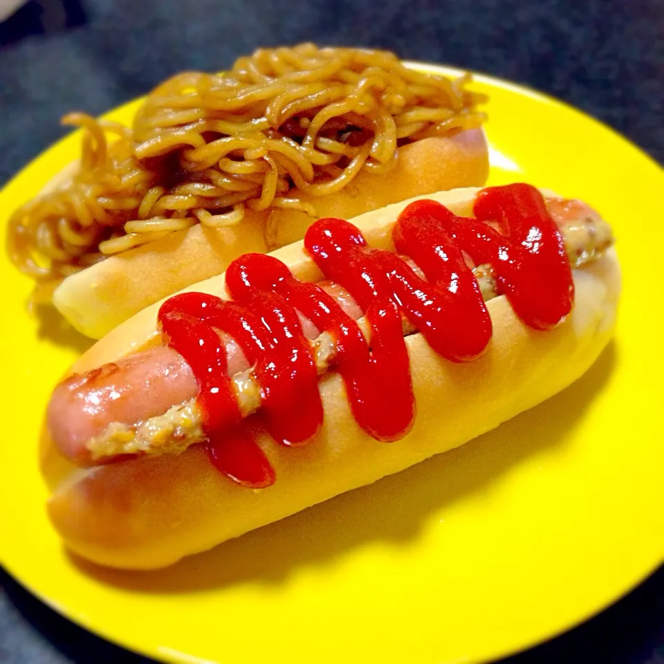 手作りパンでホットドッグ&焼きそばパン|nichannさん