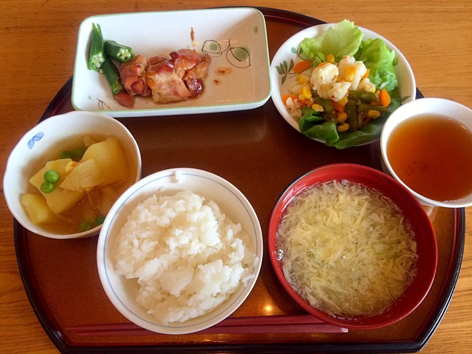 Yakitori with salad and rice|Food Gardenさん