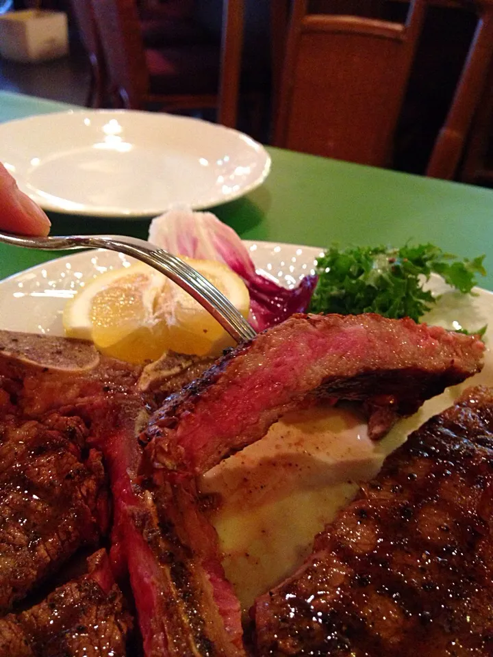 Tボーンステーキ！焼き加減もバッチリ上手く行きました|Chef 中川浩行さん