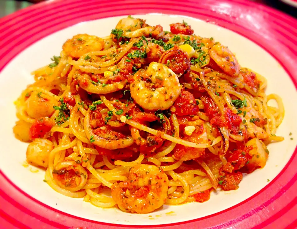 Snapdishの料理写真:Sea Foods Spaghetti|Liezlさん