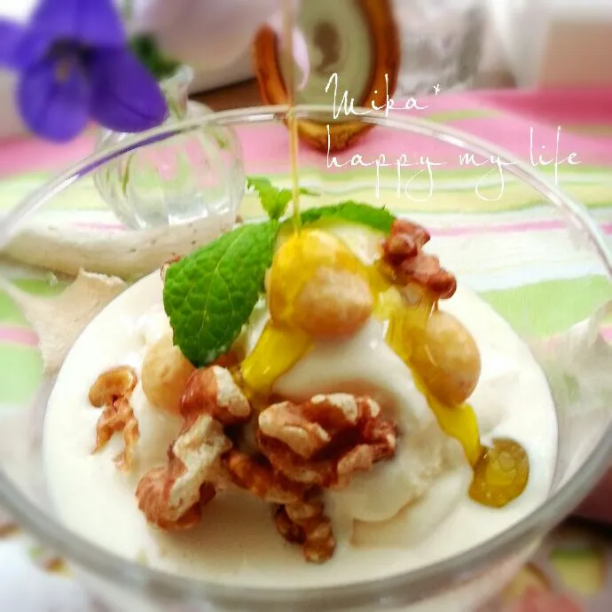 ナッツとバニラアイスのオリーブオイルがけ🍧🌿
私の定番の食べ方💗✨|Mika❈さん