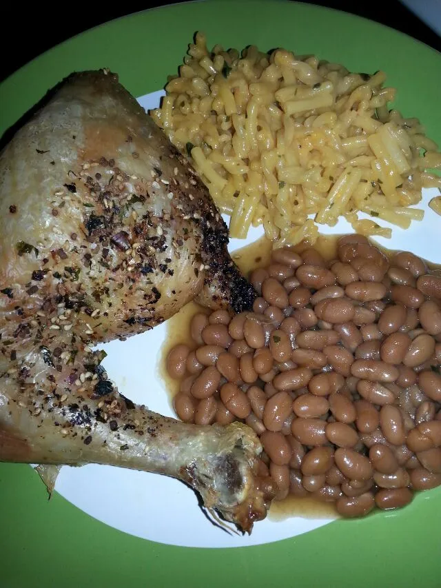 chix,  Mac n' chz, and baked beans! !|Polly Gelfusoさん