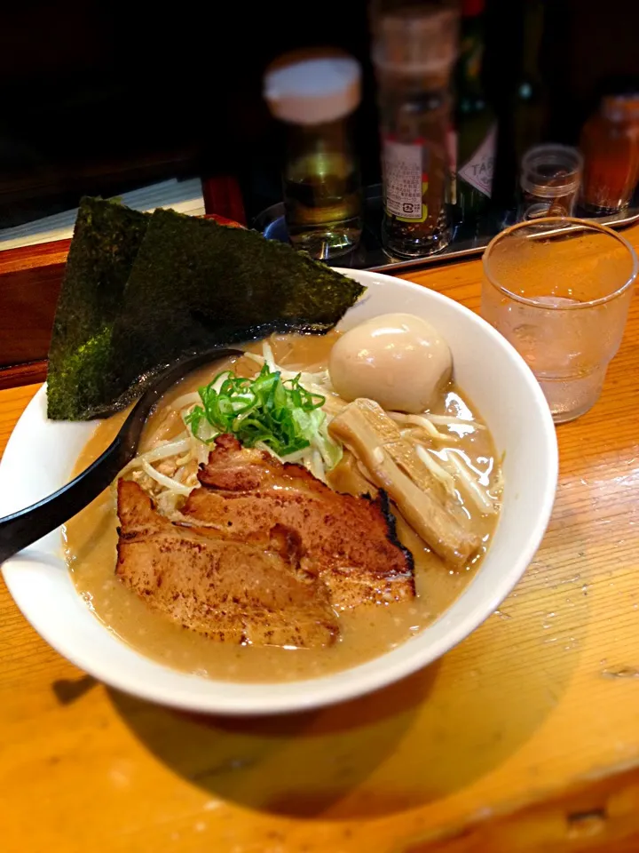 大学の近くの武将ってラーメン屋の特製味噌ラーメン！結構凝ってて美味しい！！|taketomon2000さん