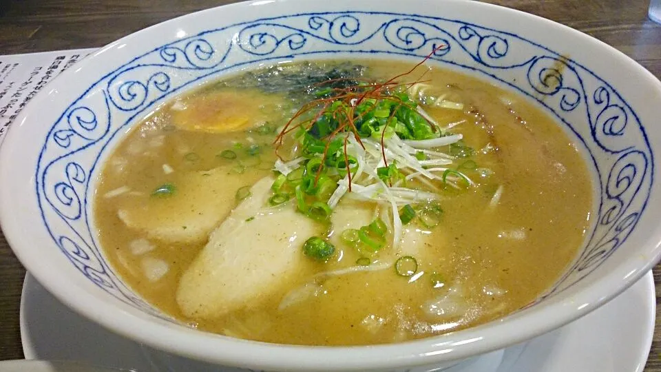 Snapdishの料理写真:あら焼鶏白湯カシムラの あら焼鶏白湯そば @東新橋|大脇さん