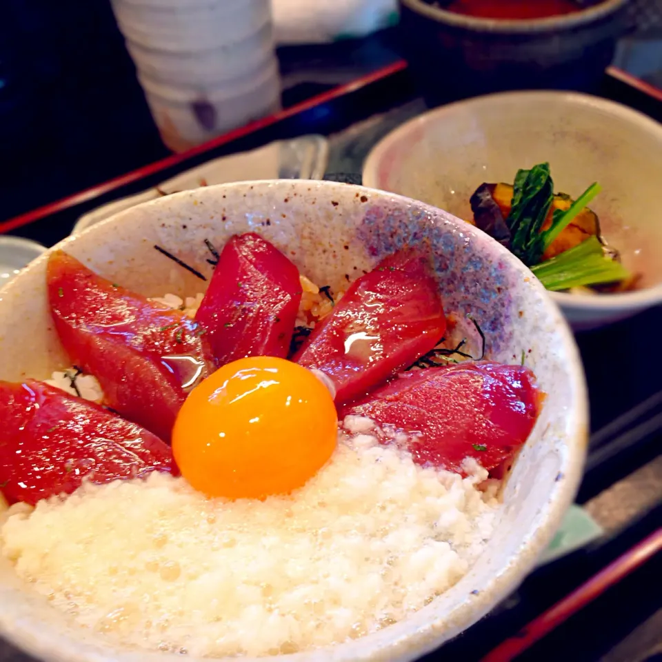 【THE休日ランチ】お魚の美味しい小料理屋さんへ海鮮どどーんを食べにきますたー|koji toyodaさん