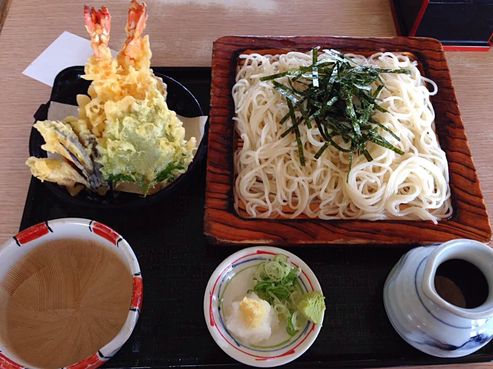 昼は お蕎麦で〜♪|☆アキラっち☆さん