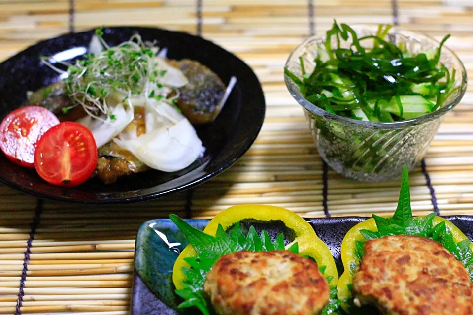 Snapdishの料理写真:鯖の南蛮漬け 鳥肉のハンバーグ ワカメ|Hiroshi  Kimuraさん