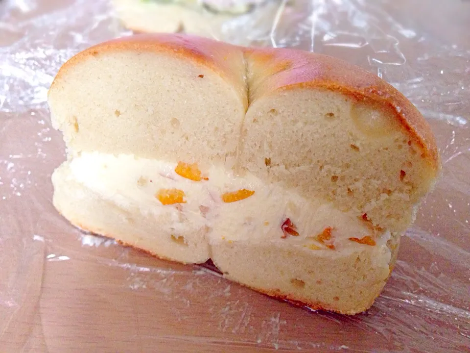 Orange and cheese cream bagel|chan mitsuさん