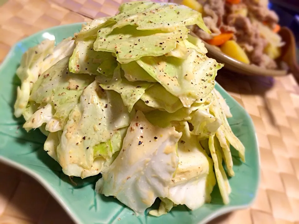 namastelotus michakoさんの料理 Garlic cabbage salad of mustard and mayonnaise/ガーリックを効かせた、キャベツのマスタードマヨ・サラダ|有山さん