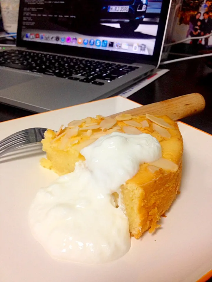 almond yogurth cake|leeachan@gmail.comさん