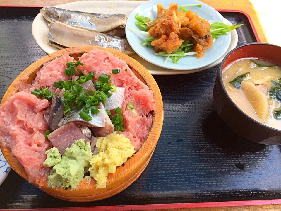 東京鮮魚卸売問屋 鷹丸の日替わり丼|もうちゃんさん