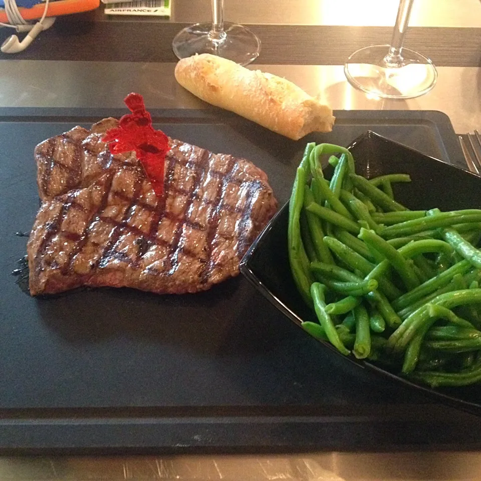 Snapdishの料理写真:Steak haricots verts #hippo|jm gobetさん