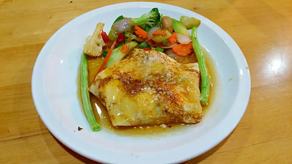 Snapdishの料理写真:Fish Packet!  steamed fish fillet wrapped with crepe!|Tetsuya Cheol Kimさん