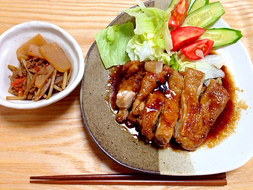 照り焼きチキン、こんにゃくにんじんゴボウの炒め物✧*|Makiさん