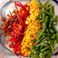 Colorful veggie side dish|Thássia Limaさん