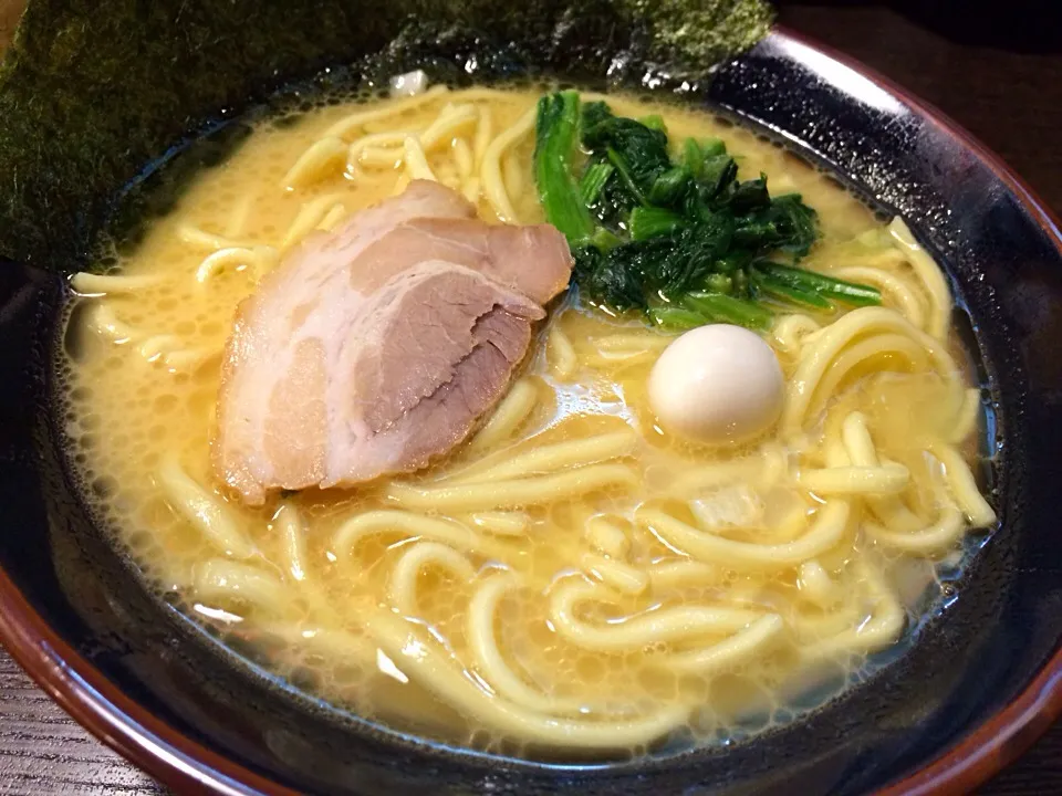 ラーメン かため 濃味|tecklさん