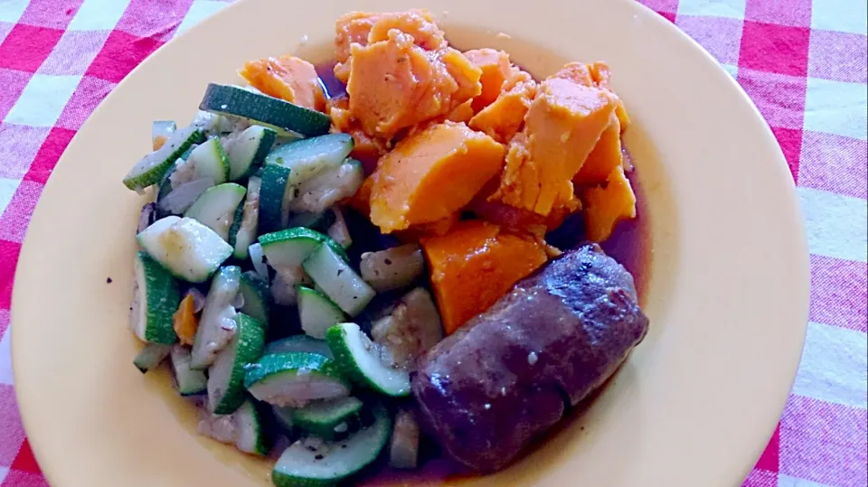 zoete aardappel, courgette en blinde vink|Albert van Gimstさん