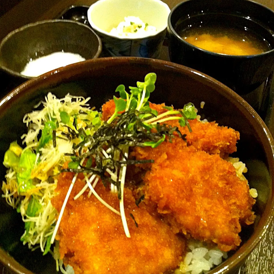 ヒレのタレカツ丼|ひとし。さん