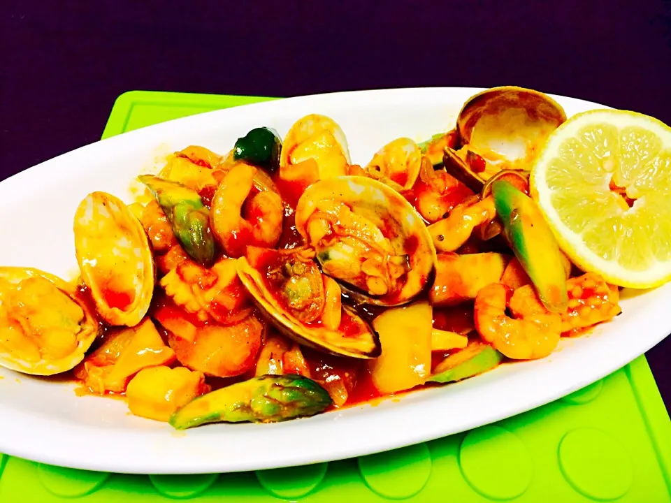 Sweet and Spicy Seafoods Saute|Jaimie Alvarezさん