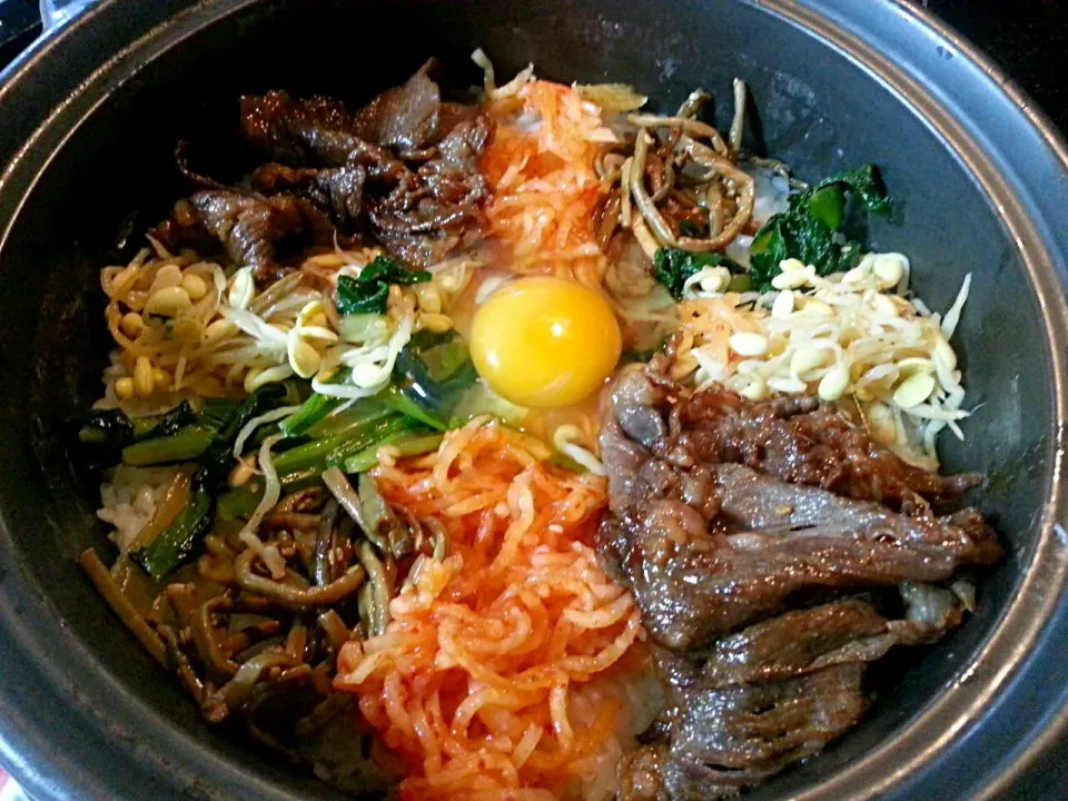 Snapdishの料理写真:石焼きビビンバ #Korean cuisine|Analyn Austriaさん