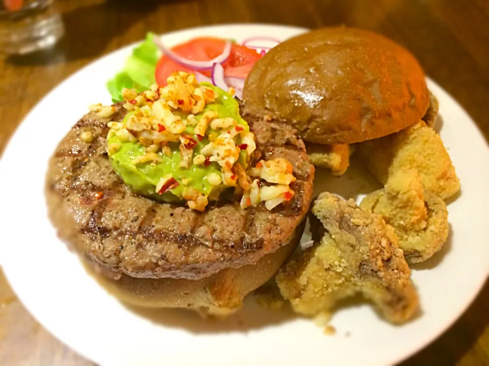 Avocado burger@Bravo Berger|Larry Chuさん