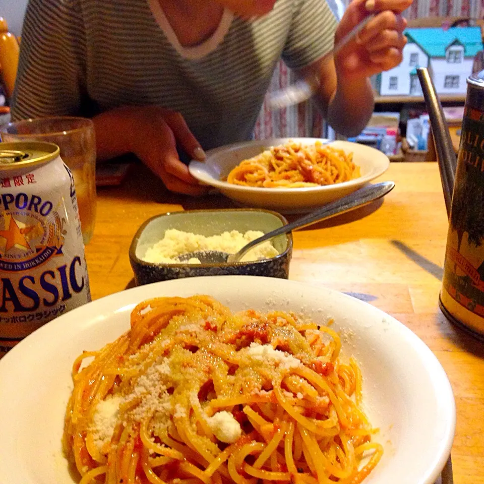 Snapdishの料理写真:バイト帰りの娘とスパゲティアマトリチャーナで夕食中、ローマみたいにバリ固のアルデンテでも、家族は平気です！|Chef 中川浩行さん