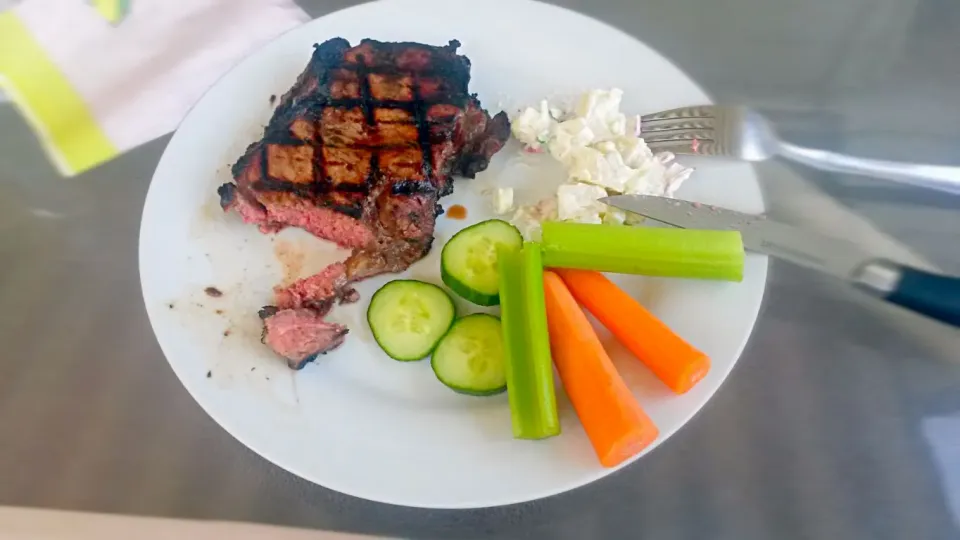 steak and potato salad|Laura Clarkさん