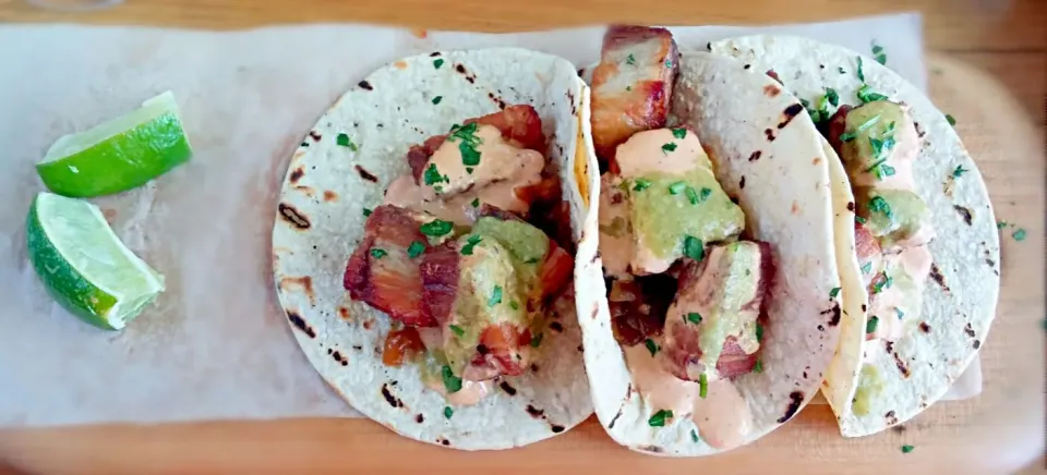 pork belly tacos|Jiraphon Gさん