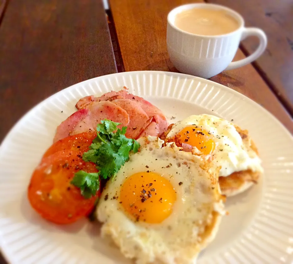 Breakfast with a strong coffee☕️💕|woodfiredさん