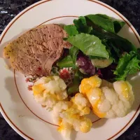 Lemon pepper pork chops with salad and cheesy cauliflower|Kitreentaさん