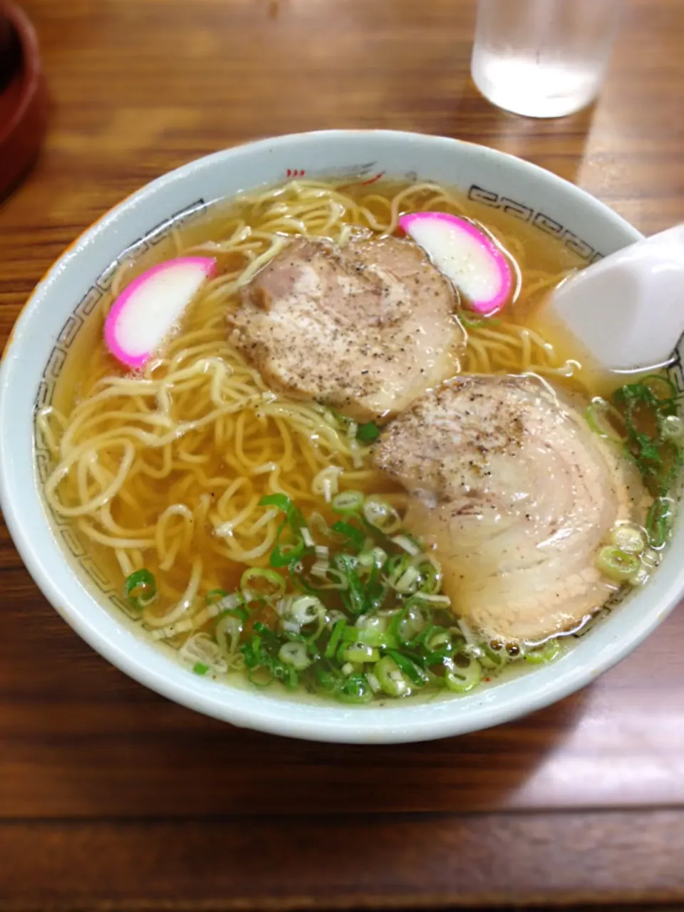 今日の遅いお昼🍜|あくびさん