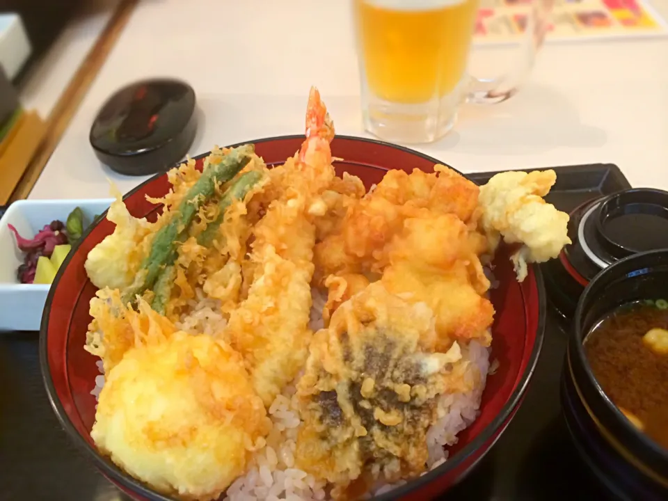 銀座 小ハゲ天のスペシャル天丼（1000円）|Akihiko Naritaさん