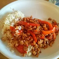 Snapdishの料理写真:vegan gulasch with rice #Vegan #rice|Anja Ostermaierさん