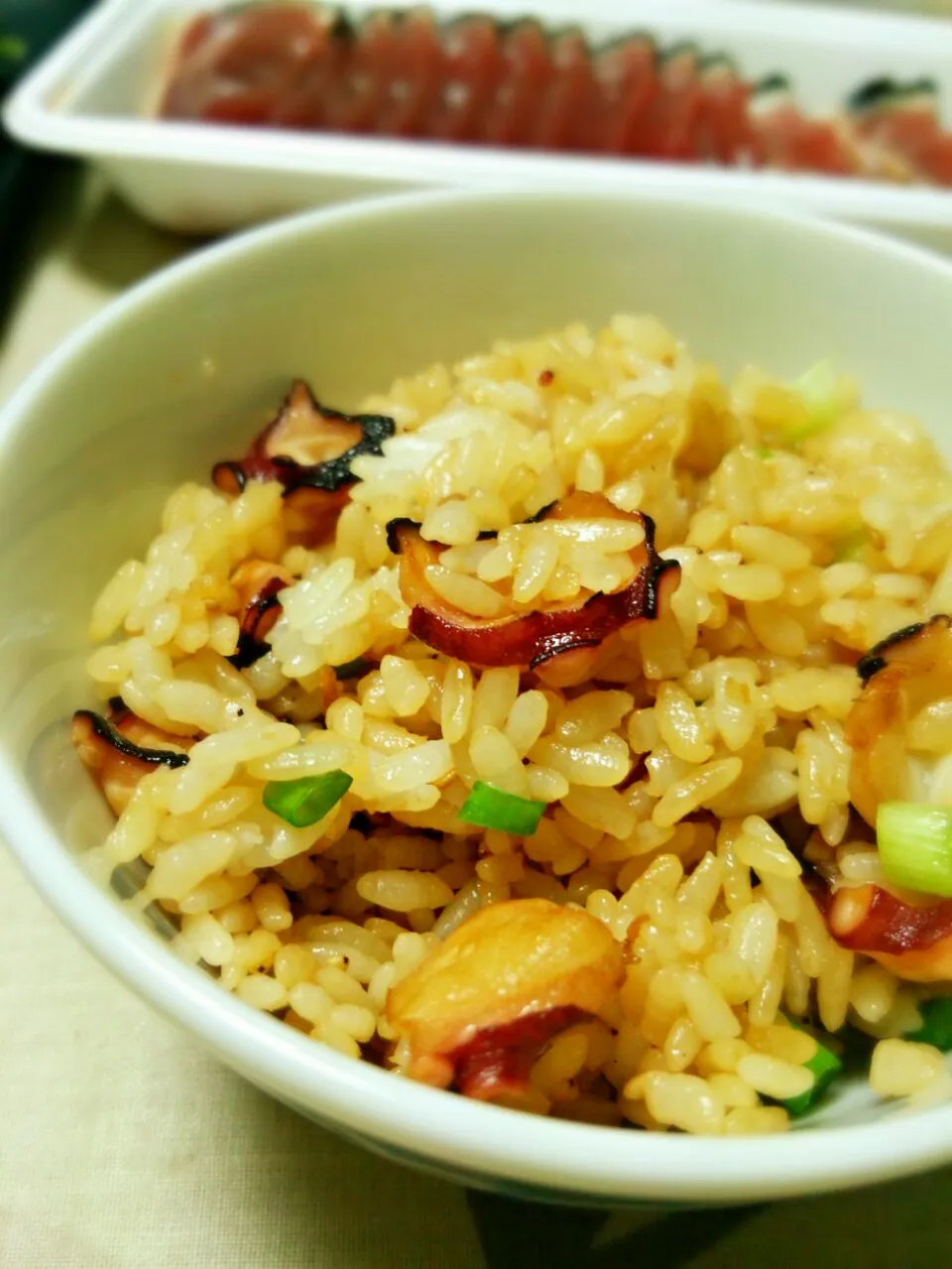 Snapdishの料理写真:炒めて混ぜる。簡単タコ飯🐙🍚|ちはるさん