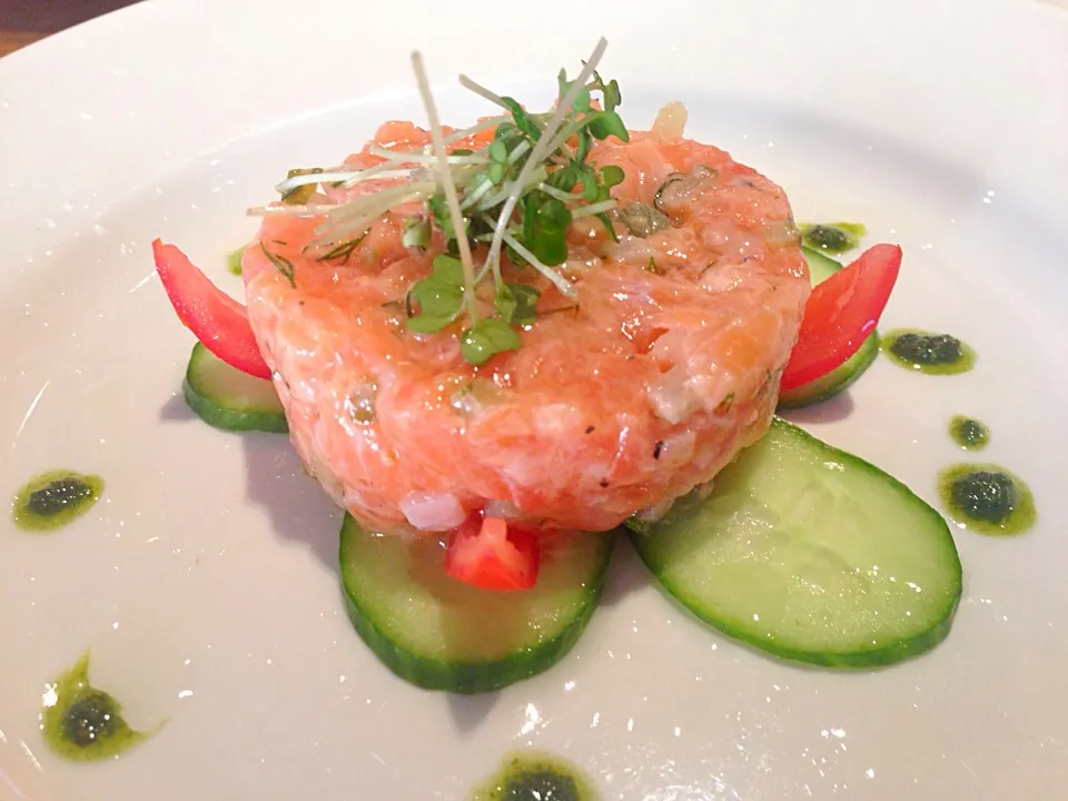 salmon tartar|홍ㅅㅁさん