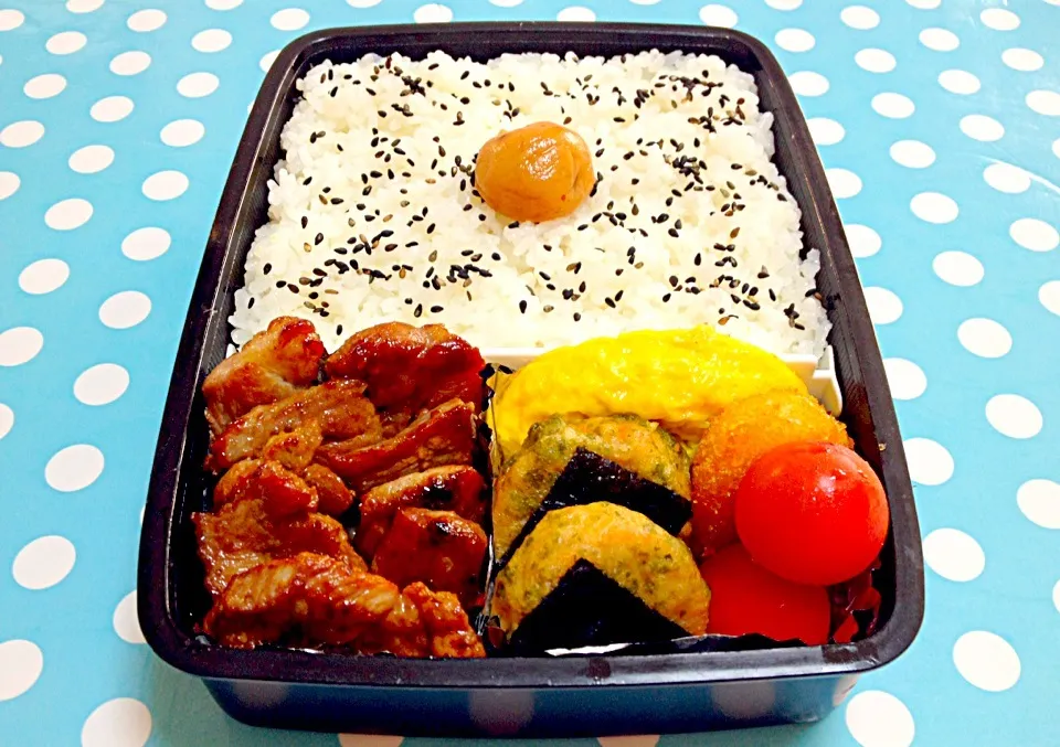 Snapdishの料理写真:Fried pork in soy sauce, minced meat omelet, nori chicken nuggets & corn cutlet on lunch box|Liezlさん