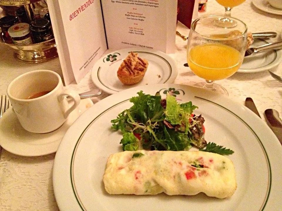 Snapdishの料理写真:Omelette de Quatre Blancs aux Tomates et Asperges|チビミミさん