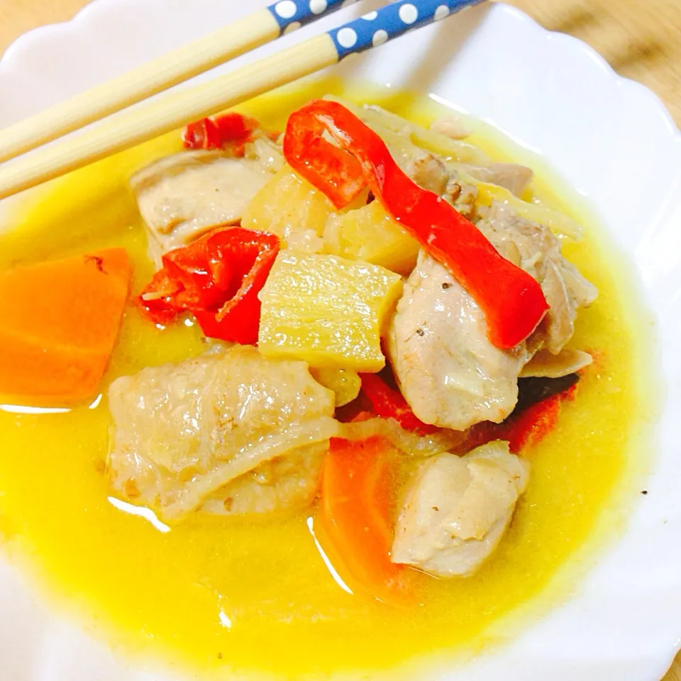 Chicken with pineapple and coconut milk|Laarni Nabongさん