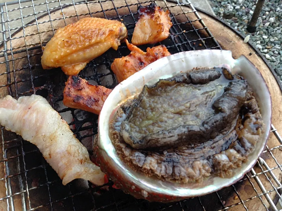 七輪で焼き肉  鮑の踊り焼き|qtyucoさん