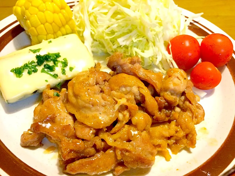 豚のニンニク焼きで夕食🍚|かずみさん