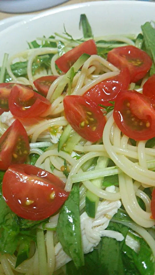 トマトと水菜のさっぱりパスタ|かつこさん