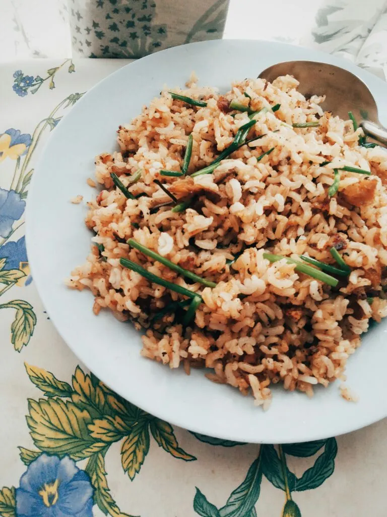 ข้าวผัดปลาทอดเจ|cherryさん