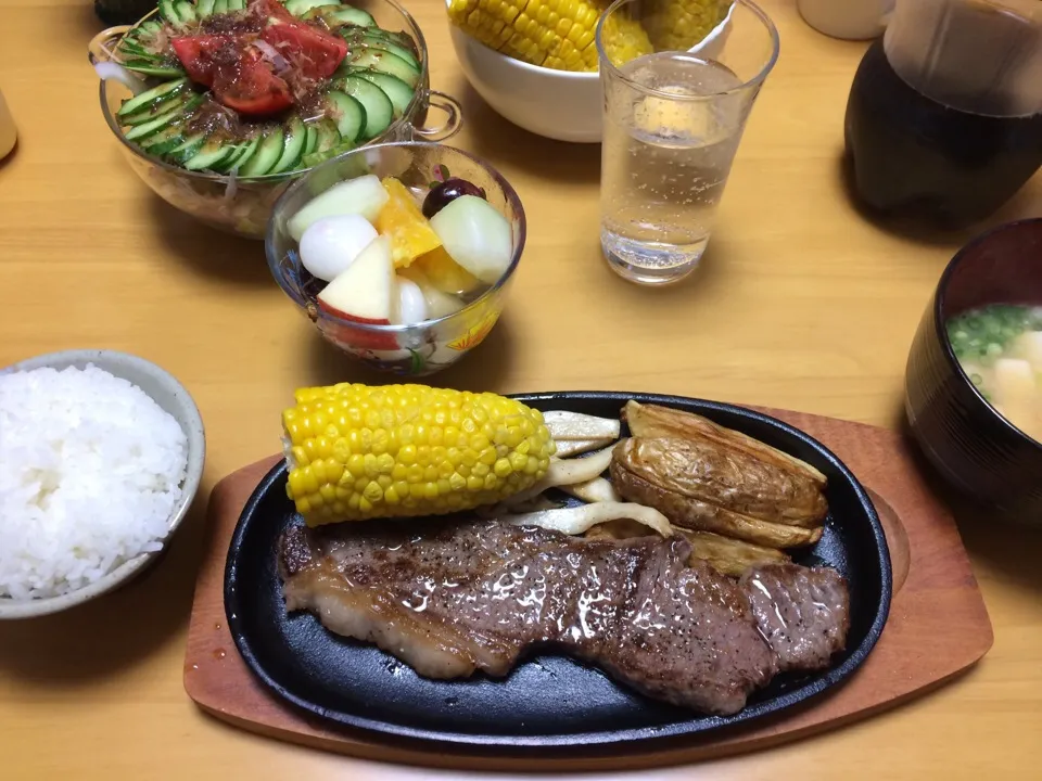 Snapdishの料理写真:父の日ステーキセット|海善由佳さん