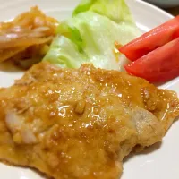 Snapdishの料理写真:豚肉の生姜焼き|まなこさん