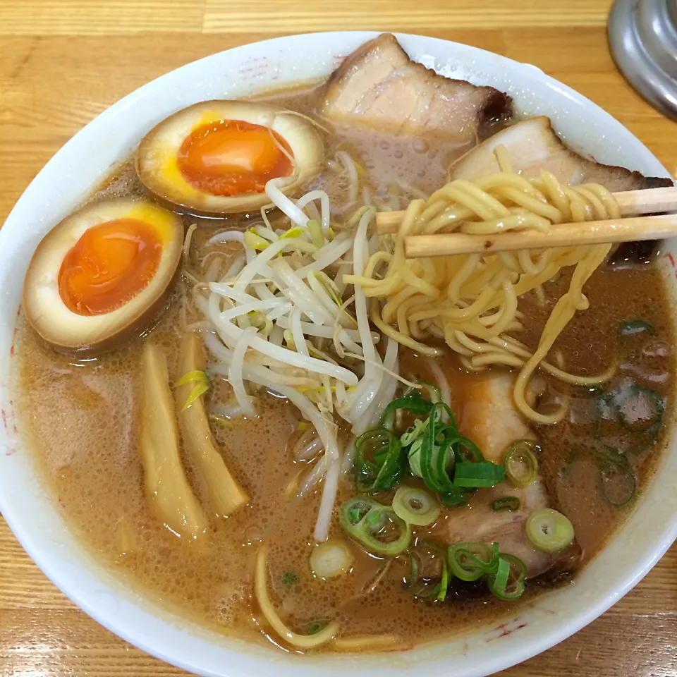 特製煮玉子入りチャーシュー麺|maixx ใหม่さん