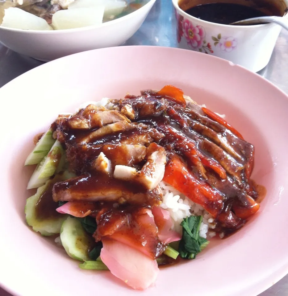 Roasted duck & crispy belly pork w rice|Eat in Thaiさん