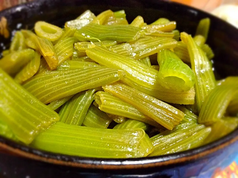 カボチャの茎の醤油炒め|hirotanさん